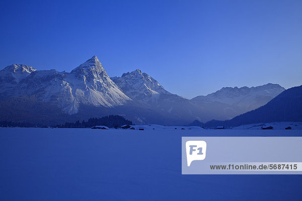 Winterliche Alpenlandschaft im Außerfern  Österreich