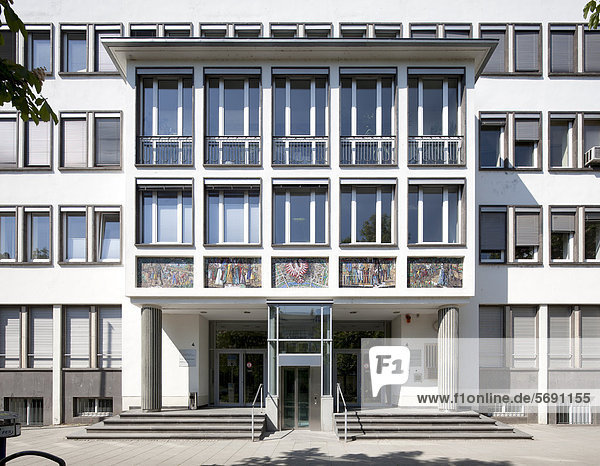 Rathaus  Erweiterungsbau des Römers aus den 1950er Jahren  Frankfurt am Main  Hessen  Deutschland  Europa  ÖffentlicherGrund