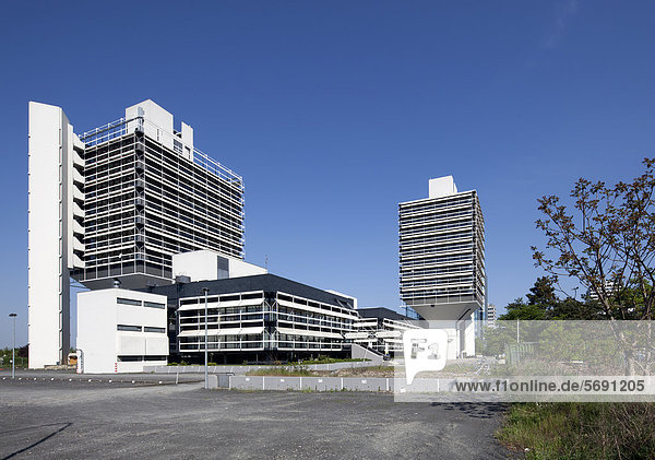 Bürogebäude Olivettihaus Architekt Egon Eiermann Bürostadt Niederrad Frankfurt am Main Hessen Deutschland Europa ÖffentlicherGrund