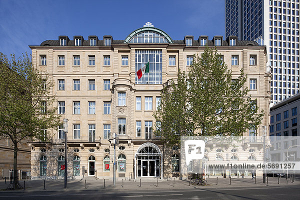 Bürogebäude an der Taunusanlage  Frankfurt am Main  Hessen  Deutschland  Europa  ÖffentlicherGrund