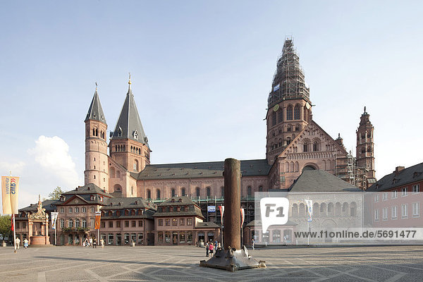 Hoher Dom zu Mainz  St. Martin  Mainz  Rheinland-Pfalz  Deutschland  Europa  ÖffentlicherGrund