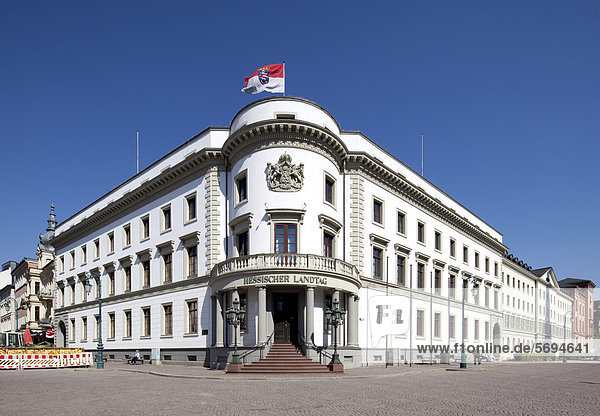 Hessischer Landtag  Parlamentsgebäude  ehemaliges Stadtschloss  Wiesbaden  Hessen  Deutschland  Europa  ÖffentlicherGrund
