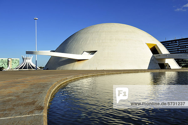 Nationalmuseum Museu Nacional Honestino Guimaraes  Architekt Oscar Niemeyer  Brasilia  Bundesstaat Distrito Federal DF  Brasilien  Südamerika