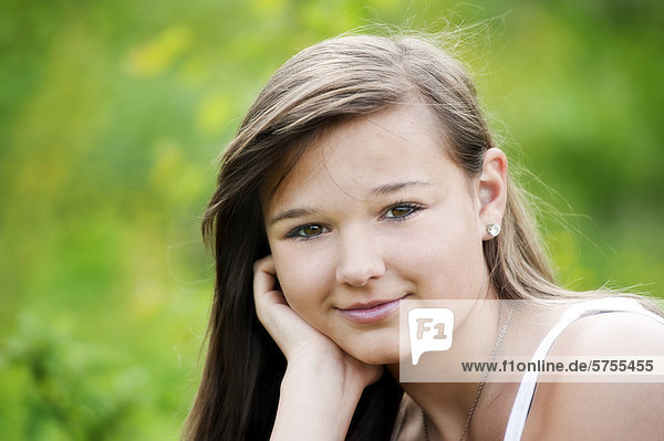 Girl  14 years  smiling  portrait