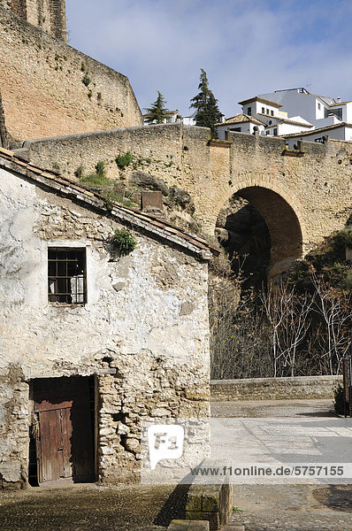 Alte Scheune vor dem Puente Viejo  Ronda  Provinz Malaga  Andalusien  Spanien  Europa
