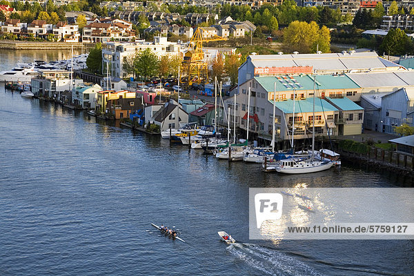 Gebäude fließen Boot Insel Bach vorwärts unaufrichtig British Columbia Kanada Vancouver