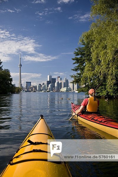 Sea-kayaking around Center Island in the Toronto Harbour  Lake Ontario  Toronto  Ontario  Canada.
