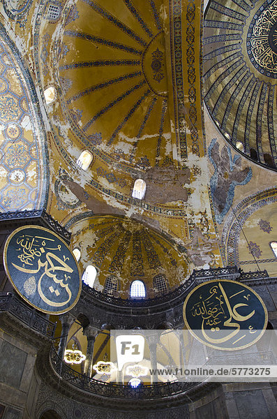 Hagia Sophia  auch bekannt als Aya Sofia  Istanbul  Türkei