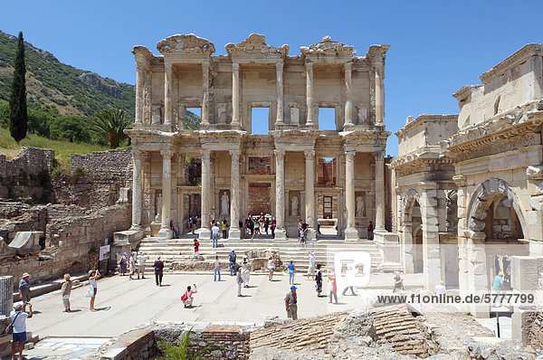 Library of Celsus  Antique city of Ephesus  Efes  Turkey  Western Asia