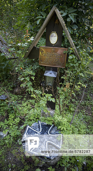 Grab, Historischer Waldfriedhof Tummelplatz, Militärfriedhof bzw. Soldatenfriedhof, Innsbruck, Tirol, Österreich, Europa