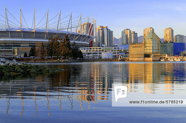 BC Place  False Creek  Vancouver British Columbia  Kanada