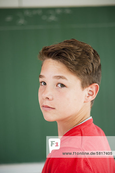 Schüler an der Tafel Portrait