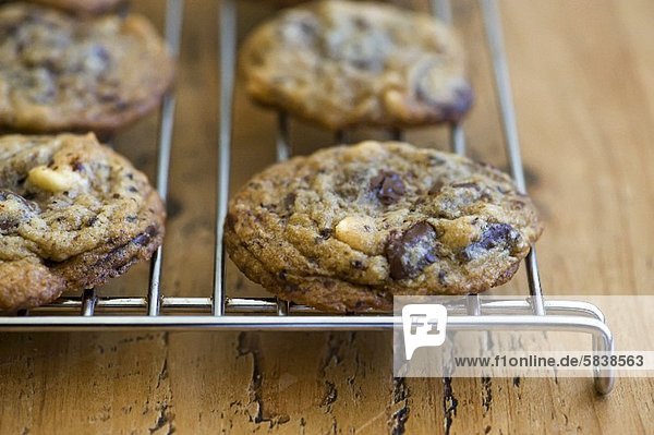 Chocolate chip cookies on a wire rack