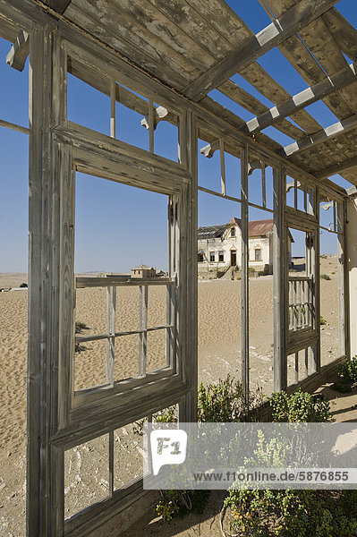 Wohnhaus Vordach Ansicht Vernichtung Namibia Afrika Kolmanskop