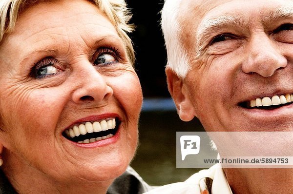 Senior  Senioren  Zusammenhalt  lächeln