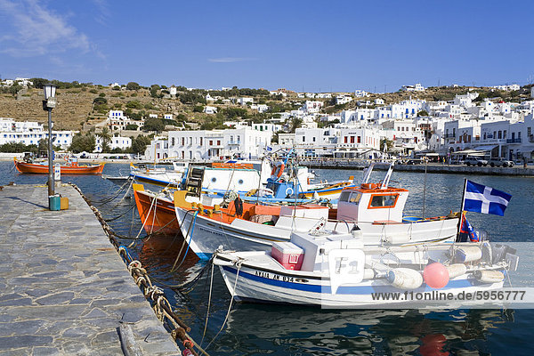 Fischerboote in Mykonos-Stadt  Insel Mykonos  Cyclades  griechische Inseln  Griechenland  Europa