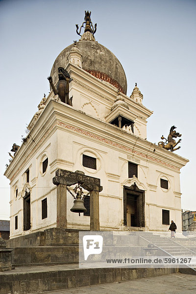 Tempel  errichtet durch die Ranas während der viktorianischen Ära  Kalmochan-Tempel  Kathmandu  Nepal  Asien