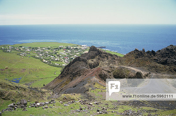 Edinburgh-Siedlung und dem 1961 Vulkankegel  Tristan Da Cunha  Mid Atlantic