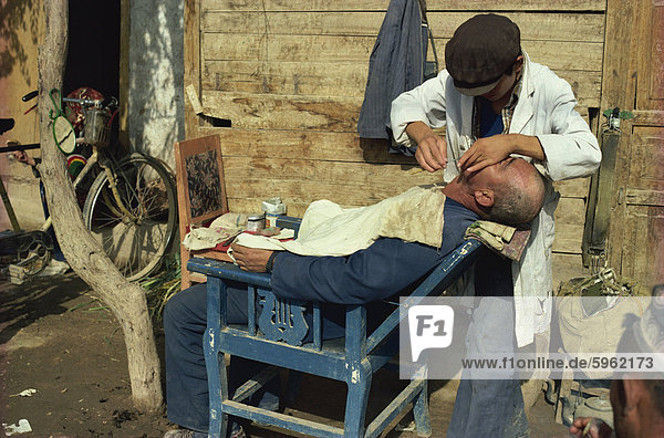 Barber  Kashgar  Sinjiang Provinz  China  Asien