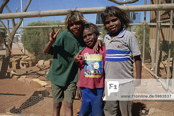 Aborigines jungen Curtin Springs Station  Zentrum  Northern Territory  Australien  Pazifik