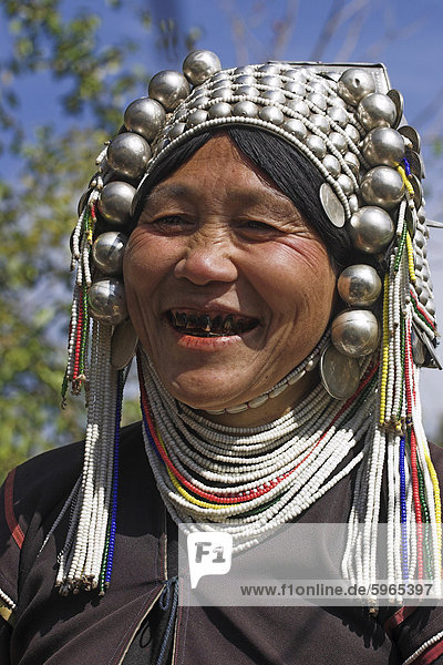 Akha Dame  Nonne Lin Kong  einem Akha Dorf  Kengtung (Kyaing Tong)  Shan-Staat  Myanmar (Birma)  Asien