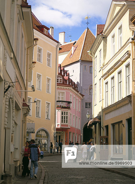 Shopping street  Tallinn  Estonia  Baltic States  Europe