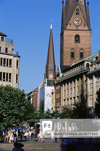 Mönckebergstraße in der Altstadt (Altstadt)  Hamburg  Deutschland  Europa