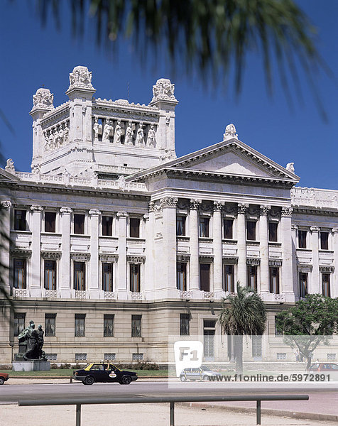 Legislative Palace  Montevideo  Uruguay  South America