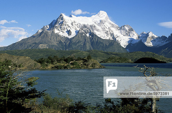 Lake Pehoe  Torres del Paine National Park  Chile  South America