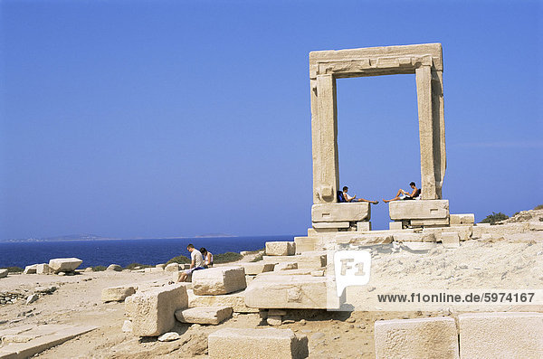 Überreste der Tempel des Apollon  in der Nähe von Naxos Stadt  Insel Naxos  Kykladen  Griechenland  Europa