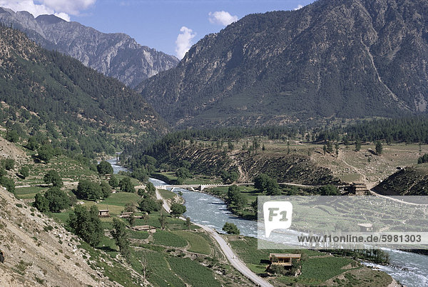 Dorf Kacak  nördliche Swat-Tal  Pakistan  Asien