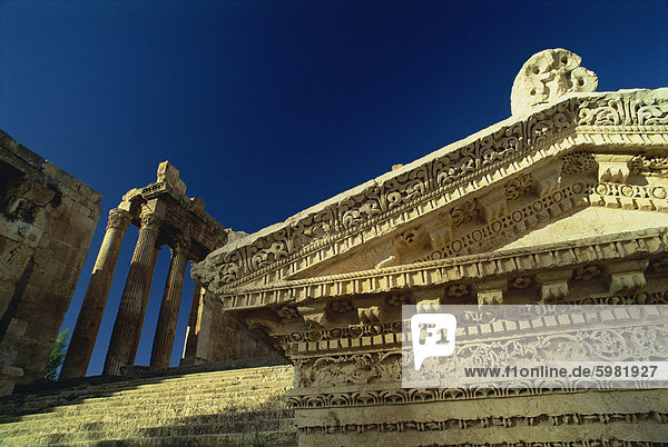 Eintrag zu Roman Tempel des Bacchus  Baalbek  UNESCO World Heritage Site  Libanon  Nahost