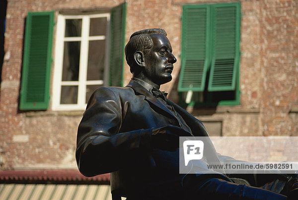 Statue von Puccini  Lucca  Toskana  Italien  Europa