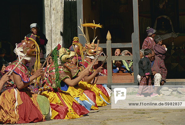 Festival Tänzer  Bumthang  Bhutan  Asien