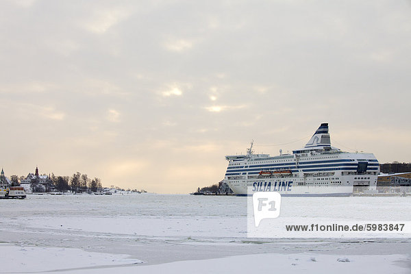 Fähre im Hafen  Helsinki  Finnland  Skandinavien  Europa