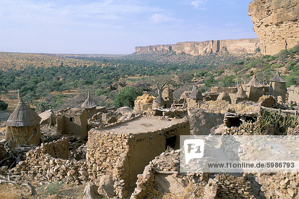 Dorf von Tereli  in der Nähe von Sanga  Bandiagara-Schichtstufe  Dogon-Bereich  UNESCO World Heritage Site  Mali  Afrika