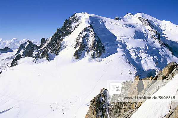 Blick zum Mont Blanc  Aiguille du Midi  Chamonix  Haute-Savoie  Rhône-Alpes  Frankreich  Europa