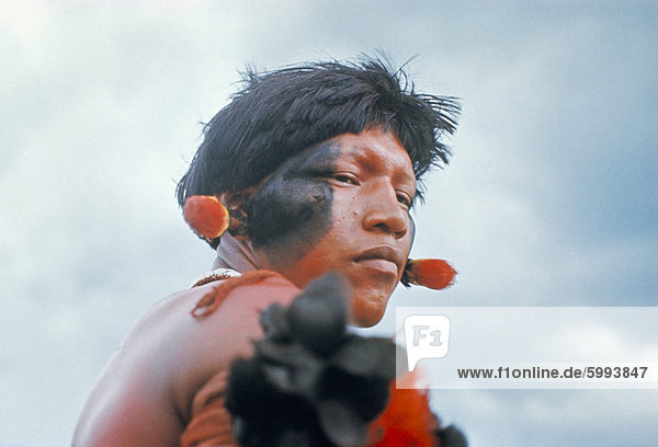 Porträt eines Kamayura-Indian  Xingu  Brasilien  Südamerika