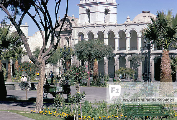 Plaza de Armas  Hauptplatz  UNESCO Weltkulturerbe  Arequipa  Peru  Südamerika