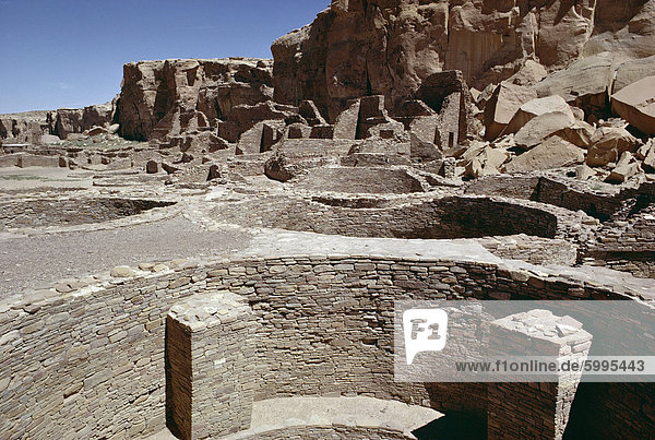 So genannte Kivas  Pueblo Bonito datiert bei 1000-1100 n. Chr. Anasazi Website  Chaco Canyon National Monument  New Mexico  Vereinigte Staaten von Amerika (U.S.A.)  Nordamerika