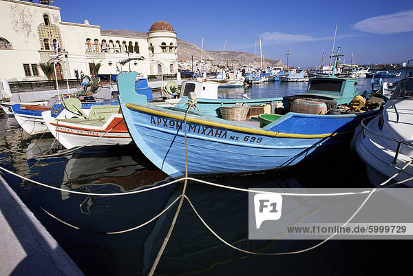 Boote bei Pothia  Kalymnos  Dodecanese Inseln  griechische Inseln  Griechenland  Europa
