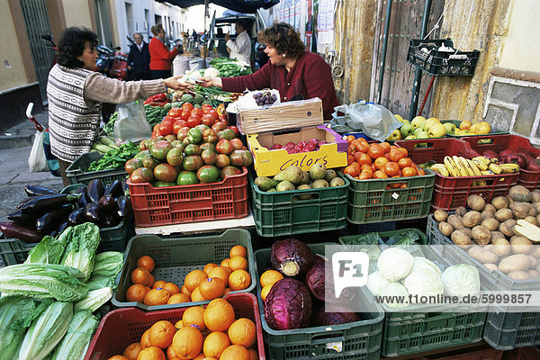 Straßenmarkt  Sanlucar de Barrameda  Andalusien  Spanien  Europa