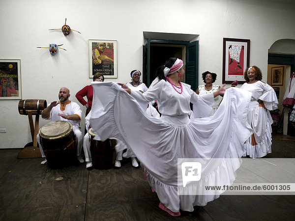 Escuela de Bomba y Plena Dona Brenes in der Altstadt  wo traditionelle Tänze erlernt werden können  San Juan  Puerto Rico  Karibik  Caribbean  Mittelamerika