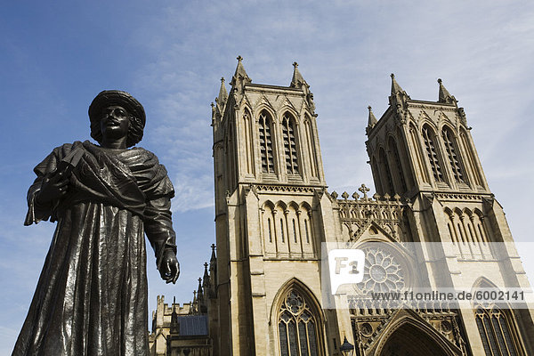 Skulptur Bengali Gelehrten außerhalb der Kathedrale  Bristol  Avon  England  Vereinigtes Königreich  Europa
