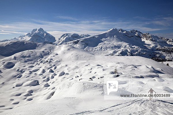 Ski mountaineering in the Dolomites  Cortina d'Ampezzo  Belluno  Italy  Europe