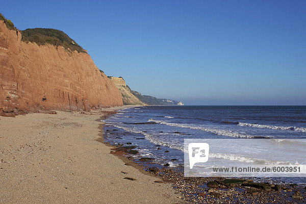 Sidmouth Beach mit Blick auf Bier Head  Devon  England  Vereinigtes Königreich  Europa