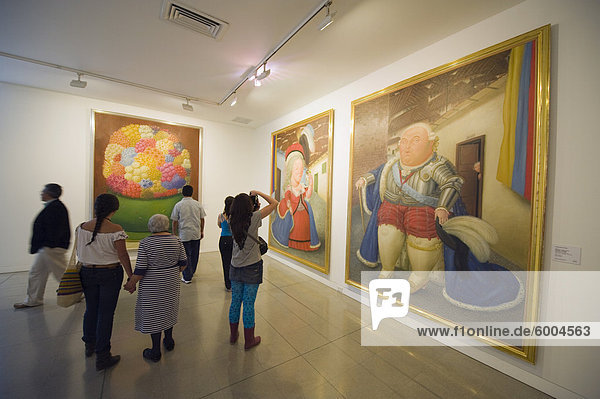 Kunstwerke von Fernando Botero  Museo de Antioquia  Botero Museum  Medellin  Kolumbien  Südamerika