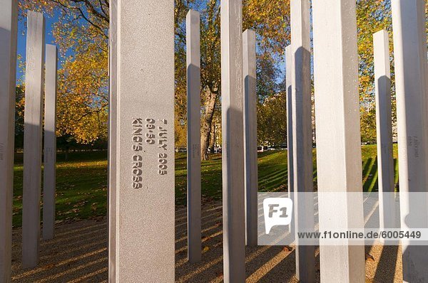 7. Juli-Denkmal für die Opfer der Bombenanschläge 2005  Hyde Park  London  England  Vereinigtes Königreich  Europa