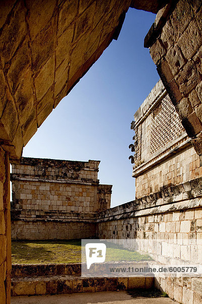 Das Nonnenkloster Quadrangle  Uxmal  UNESCO World Heritage Site  Yucatan  Mexiko  Nordamerika