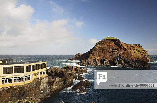 Küste bei Porto Moniz und Ilhéu Mole Madeira Portugal Atlantik Europa